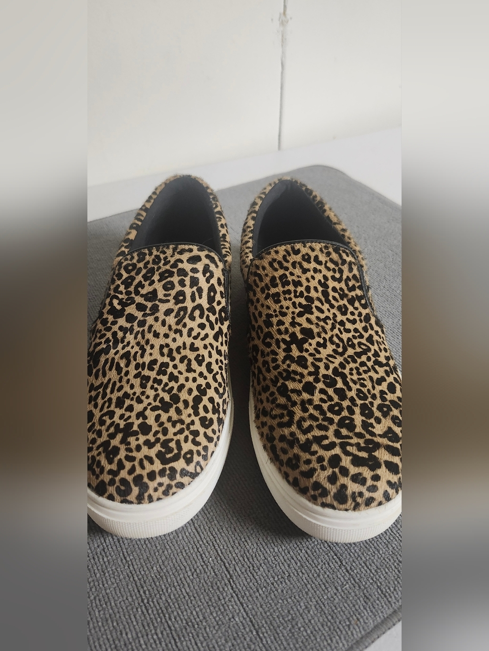 Steve Madden Leopard Print Slip-On Flats in Tan and Black